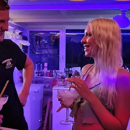 Beautiful And Spacious Near Cretan Sea Διαμέρισμα