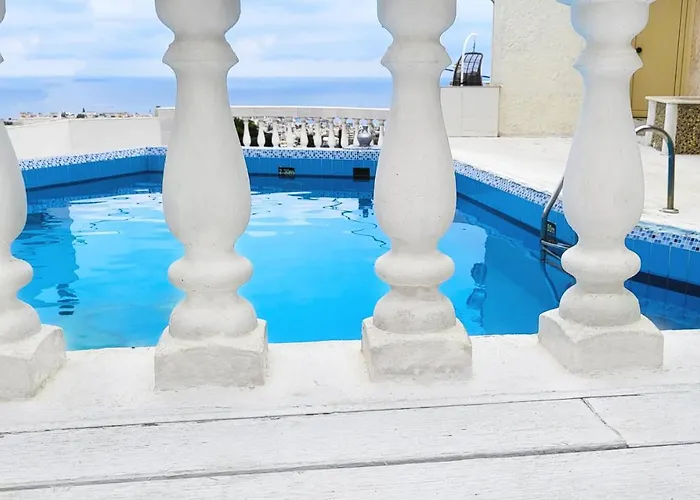 Beautiful And Spacious Near Cretan Sea * Hersonissos (Crete)