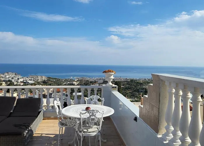 Beautiful And Spacious Near Cretan Sea Hersonissos (Crete)
